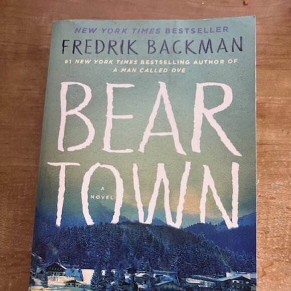 Beartown, softcover novel by Fredrik Backman - Picture 1 of 4